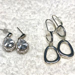 😘2pairs of vintage earrings